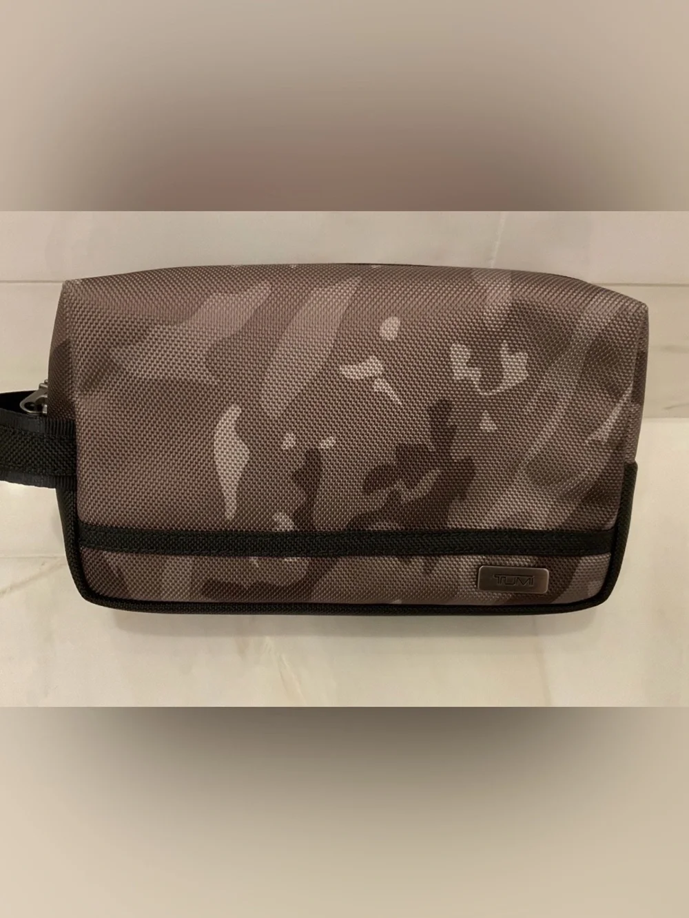 NEW TUMI Ballistic Nylon Zippered MEDIUM KIT Pouch Cosmetic Bag - CITY CAMO